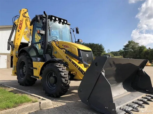Экскаватор-погрузчик New Holland B100B