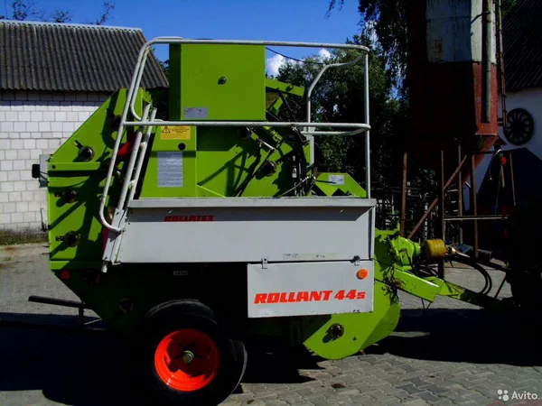 Пресс-подборщик Claas Rollant 44S