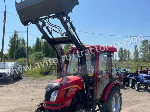 Мини-трактор Dongfeng 244 G2 фронтальный погрузчик