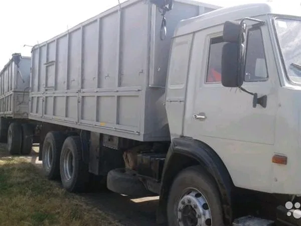 Зерновоз КамАЗ 53215