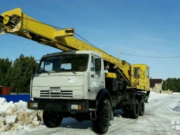 Мобильная буровая установка КамАЗ 53228 БКМ-1513
