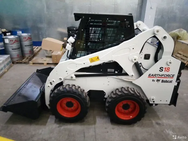 Мини-погрузчик Bobcat S70
