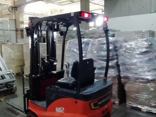 Вилочный электропогрузчик Noblelift FE3R10N