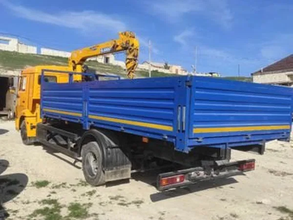 Бортовой грузовик с КМУ КамАЗ 4308