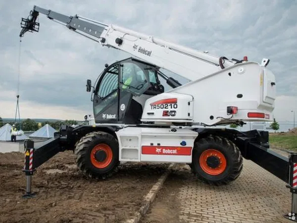 Телескопический погрузчик Bobcat TR60.210
