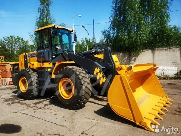 Фронтальный погрузчик XCMG LW550RU