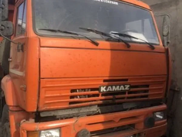 Самосвал КамАЗ 6520