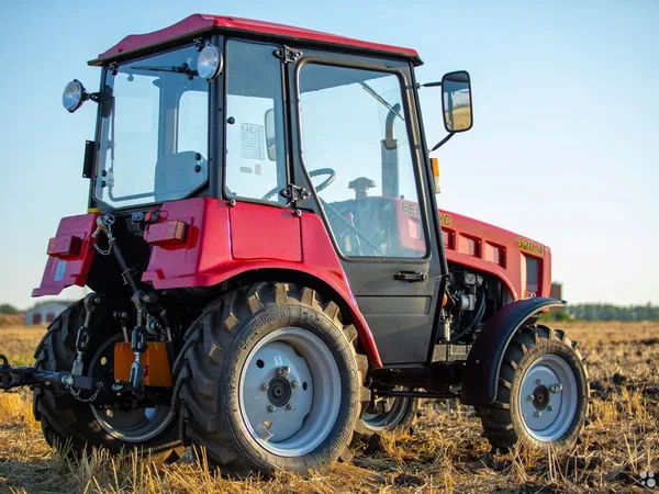 Трактор МТЗ Беларус 320
