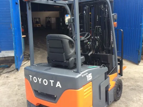 Вилочный погрузчик Toyota 7FB15 (7FBH15)