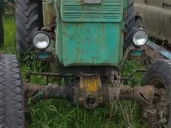 Трактор ЛТЗ Т-40