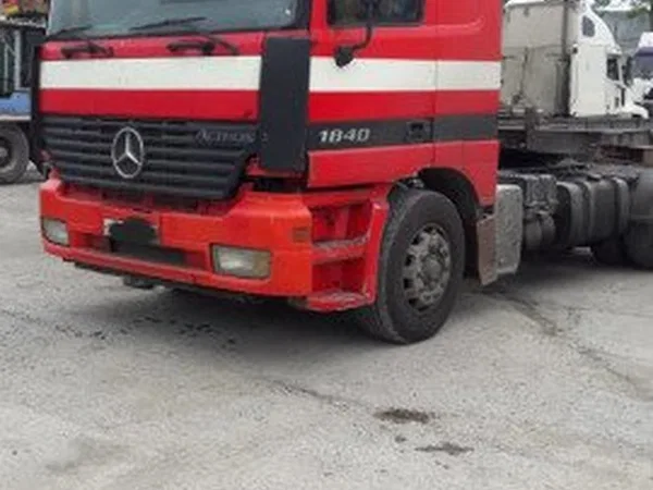 Седельный тягач Mercedes-Benz Actros