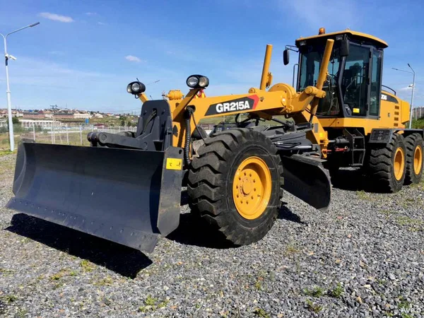Автогрейдер XCMG GR215A
