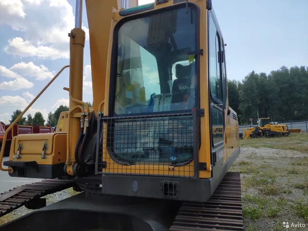 Гусеничный экскаватор SDLG LinGong E6300F