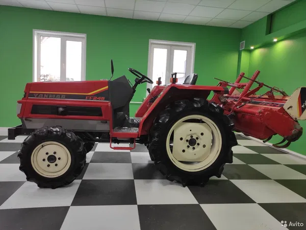 Мини-трактор Yanmar FF245D 4x4