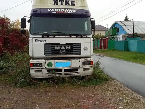 Седельный тягач MAN F2000