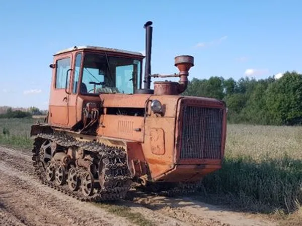 Гусеничный трактор ДТ-175С