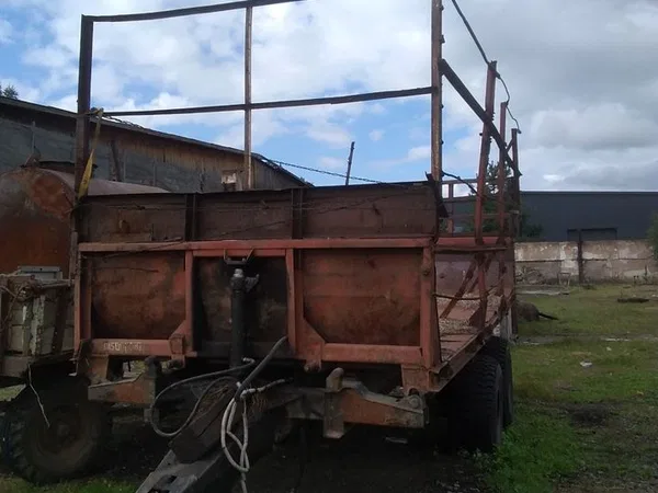 Тракторный прицеп 1ПТС-9