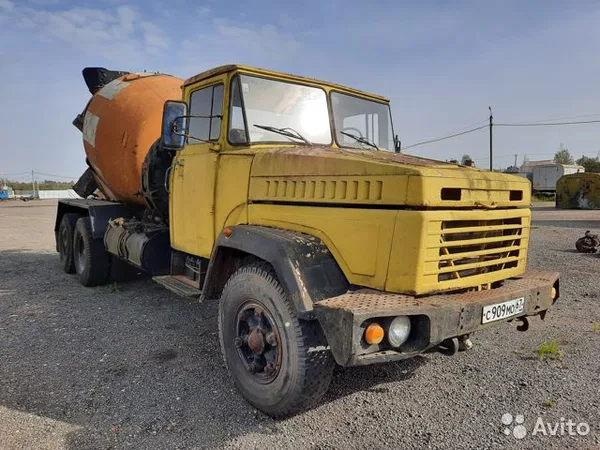 Автобетоносмеситель КрАЗ