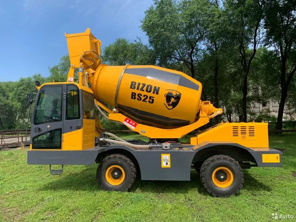 Самоходный бетоносмеситель Bizon BS25