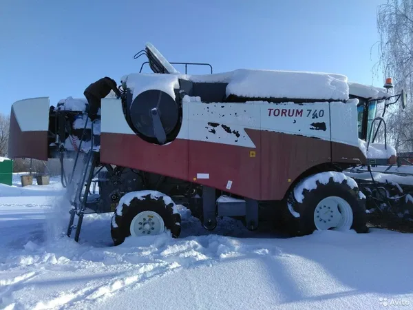 Зерноуборочный комбайн Ростсельмаш TORUM 740