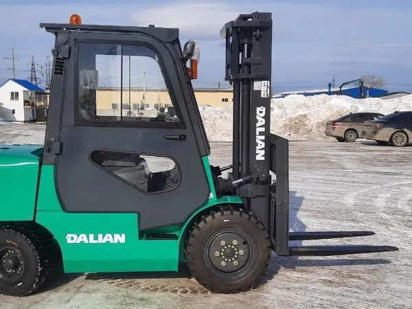 Вилочный погрузчик Dalian CPCD35RB