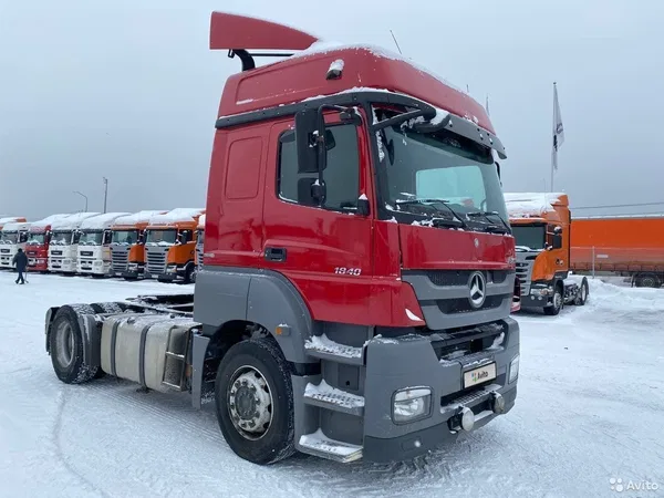 Седельный тягач Mercedes-Benz Axor