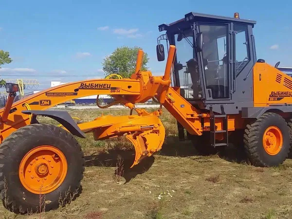 Автогрейдер Завод Дорожных машин DM-14.2 "Рыбинец"