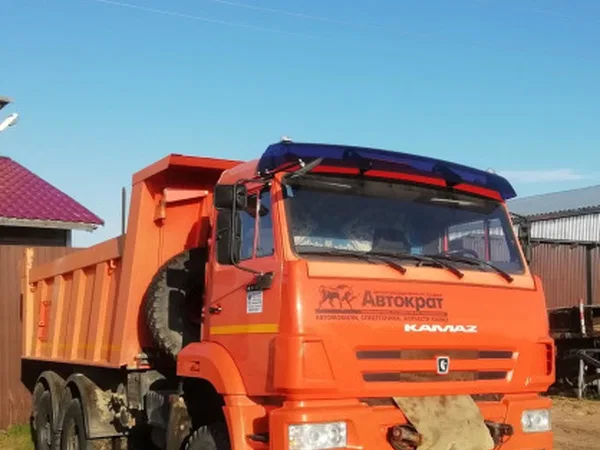 Самосвал КамАЗ 6522