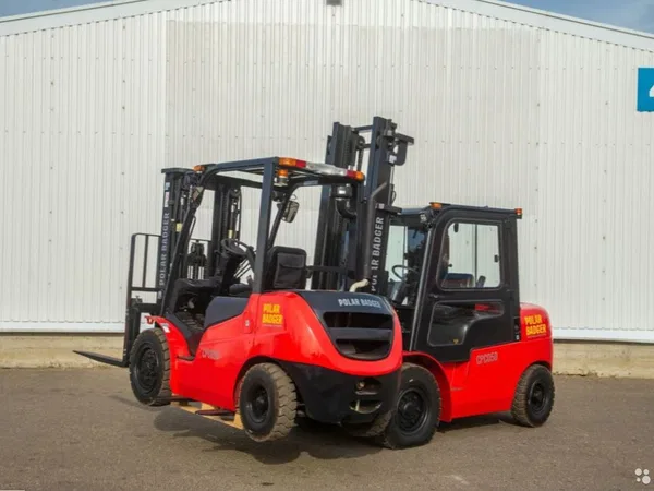 Вилочный погрузчик Polar Badger CPCD35