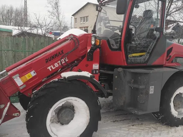 Телескопический погрузчик Runmax TL872