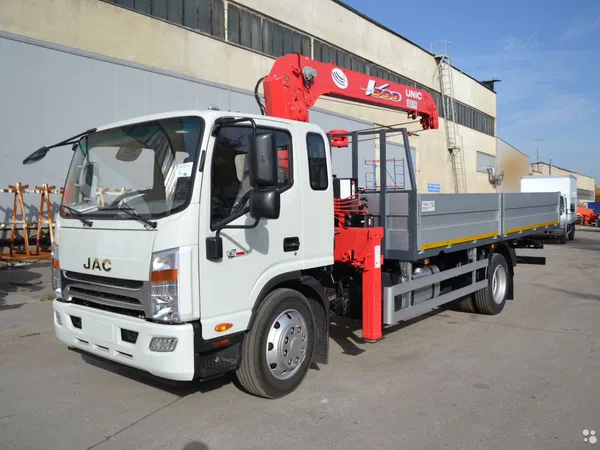 Бортовой грузовик с КМУ JAC N120 с КМУ Unic
