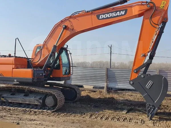 Гусеничный экскаватор DOOSAN DX200A