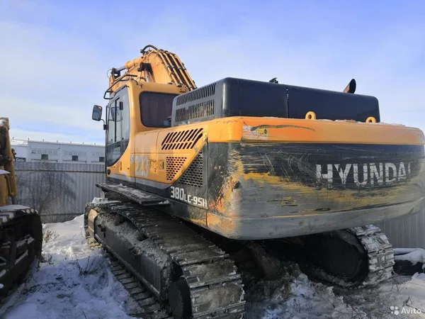 Гусеничный экскаватор Hyundai R 380LC-9SH