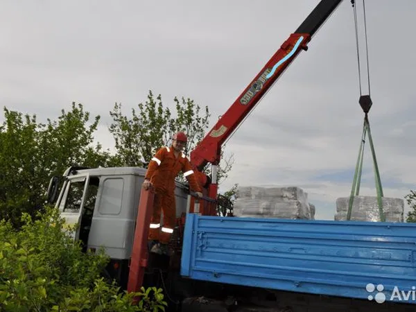 Бортовой грузовик с КМУ МАЗ