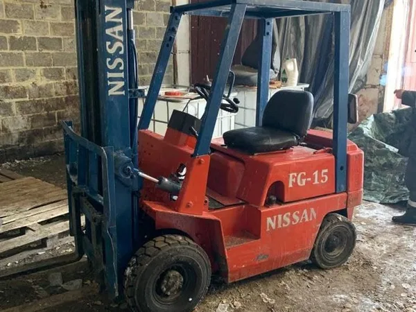 Вилочный погрузчик Nissan FG15