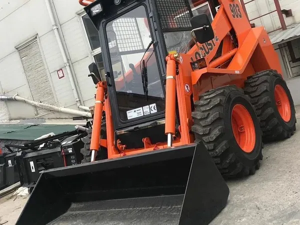 Мини-погрузчик Locust / Way Industry L753