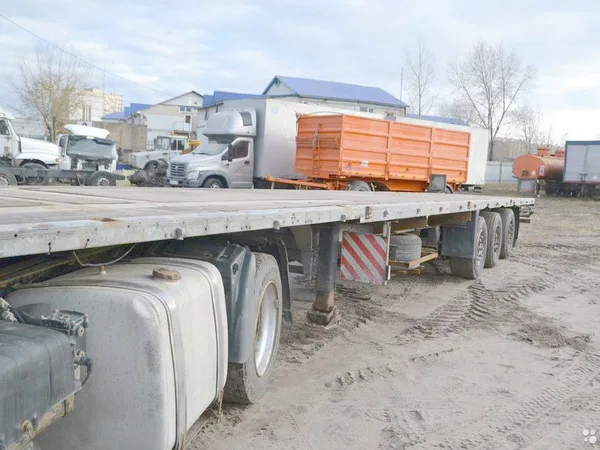 Бортовой полуприцеп Schmitz Cargobull SPR 24