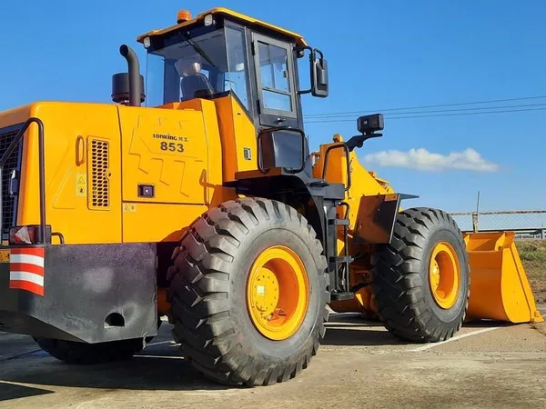 Фронтальный погрузчик Lonking CDM853