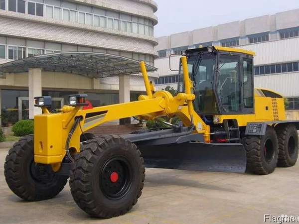 Автогрейдер XCMG GR260