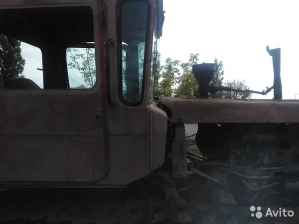 Гусеничный трактор ДТ-75