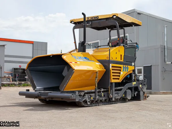 Асфальтоукладчик XCMG RP603