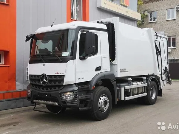 Мусоровоз Faun на шасси Mercedes-Benz