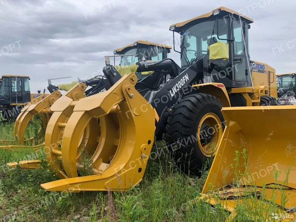 Фронтальный погрузчик XCMG LW300FN