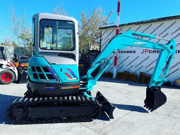 Мини-экскаватор Kobelco SK30SR-3