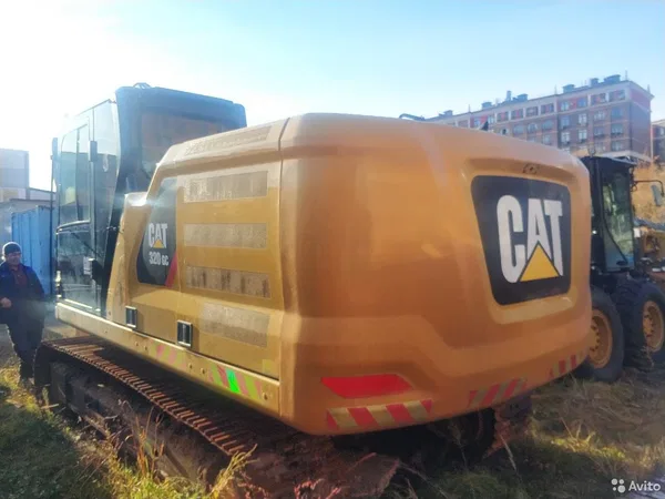 Гусеничный экскаватор Caterpillar 320