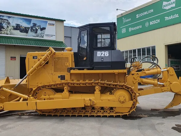 Гусеничный бульдозер Beezone D16