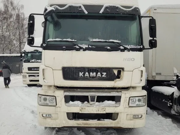 Седельный тягач КамАЗ 5490-DC