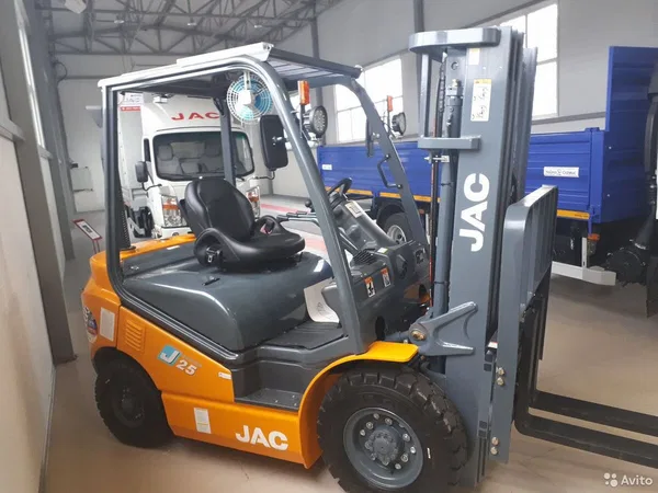 Вилочный погрузчик JAC CPQD25