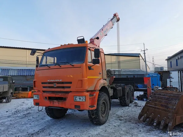 Седельный тягач КамАЗ 53504