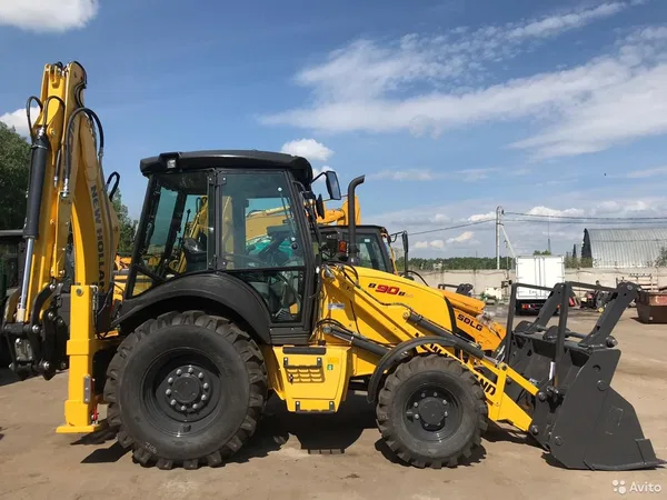 Экскаватор-погрузчик New Holland B90B